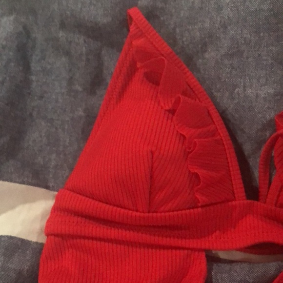 Red ruffle one piece swimsuit - Picture 4 of 4